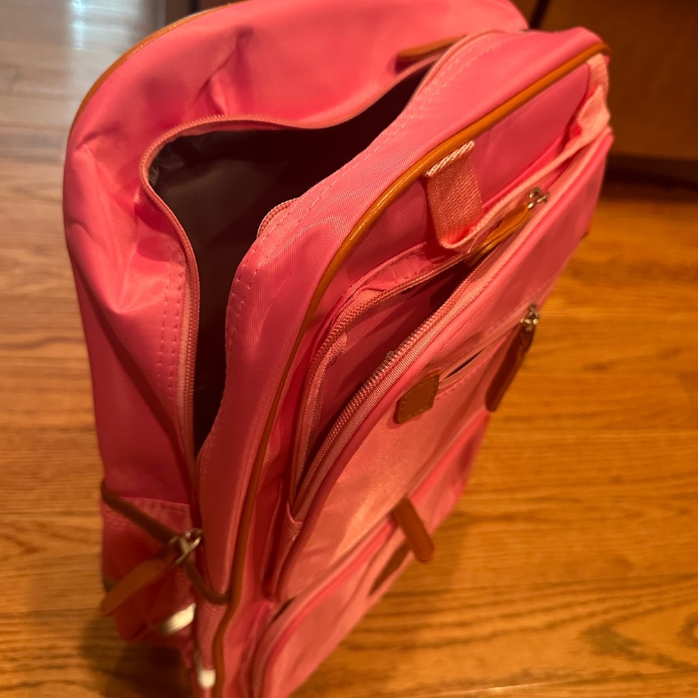 Back Packs - Picture 7 of 16